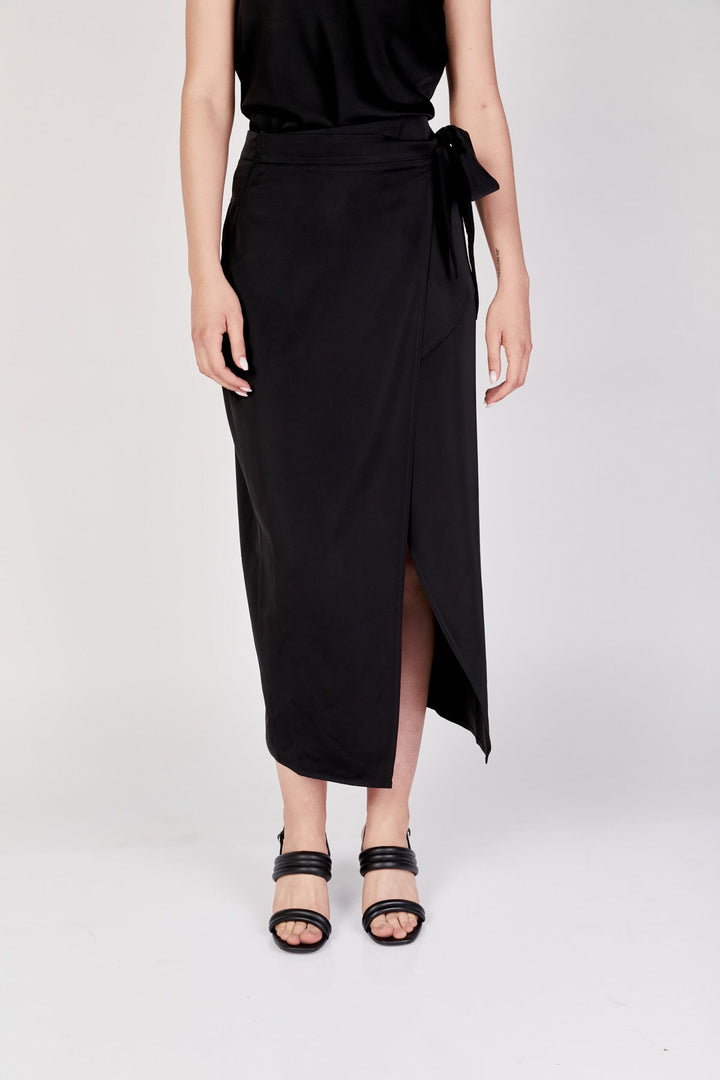 חצאית קשירה טסה בצבע שחור - Ella Levy