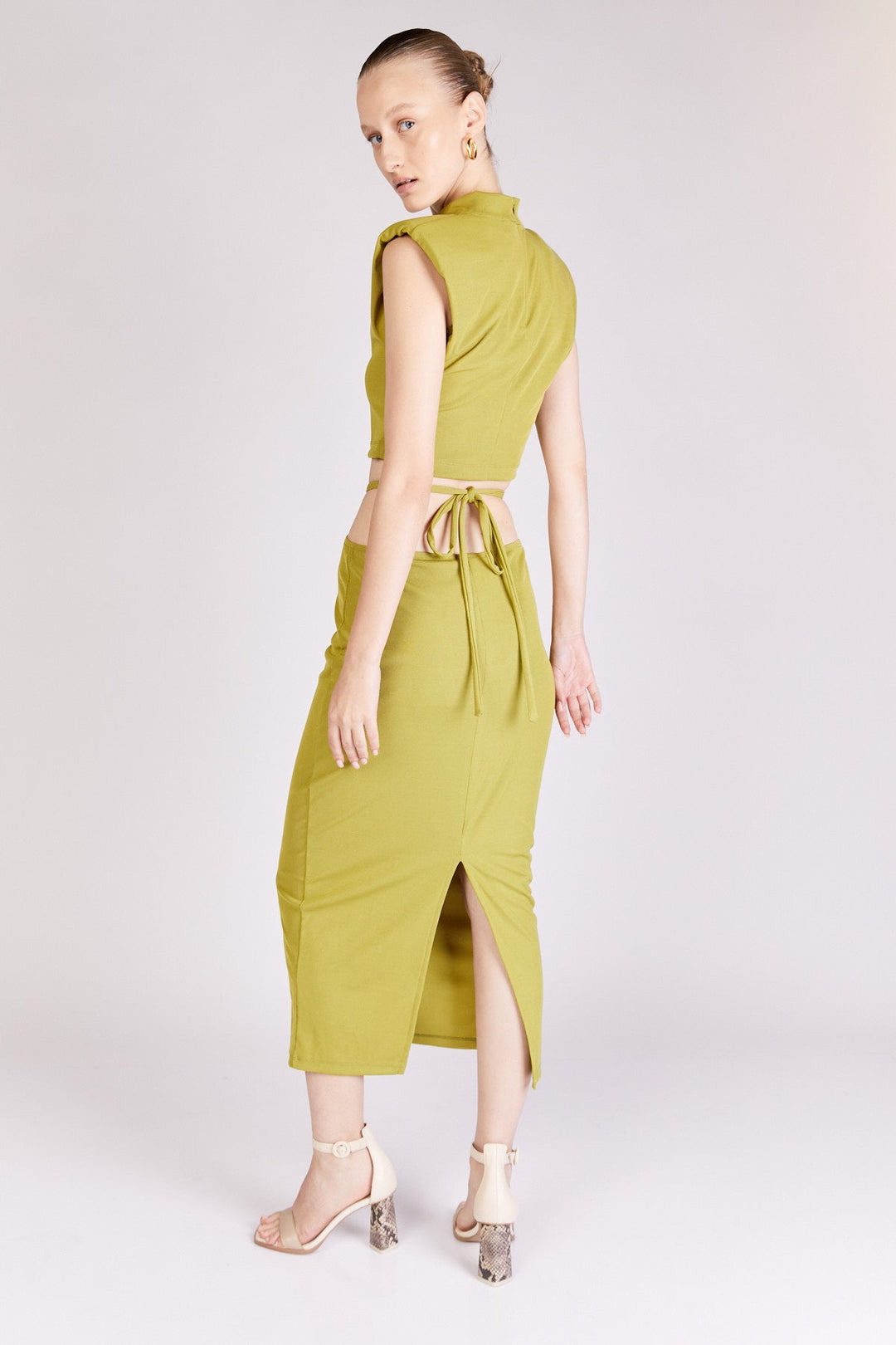 חצאית לוטי בצבע זית - Dana Sidi