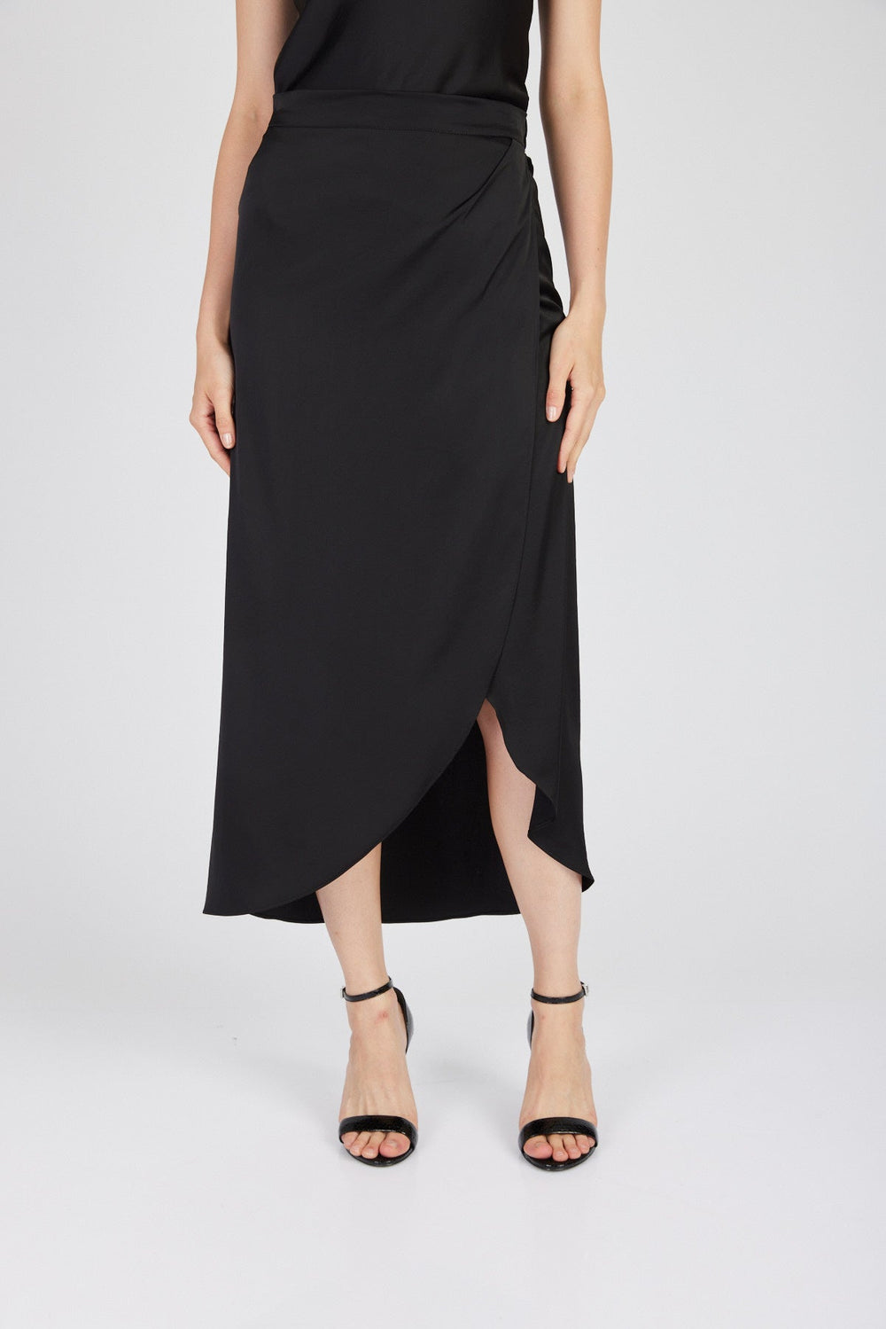 חצאית מידי ויזל בצבע שחור - M By Maskit