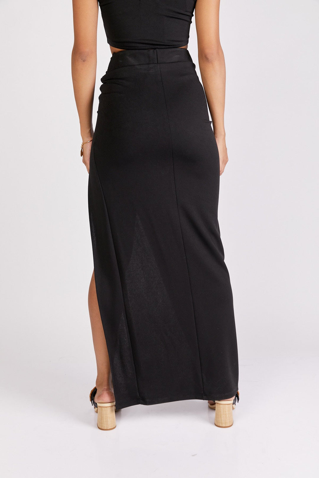 חצאית מקסי אדריאן בצבע שחור - Neta Efrati