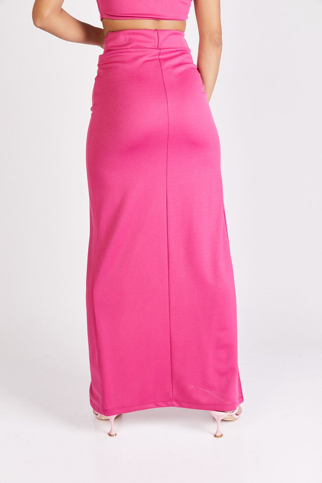 חצאית מקסי אדריאן בצבע ורוד פוקסיה - Neta Efrati