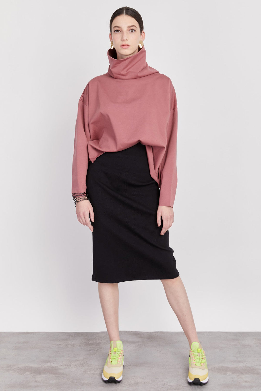 חצאית ריב בצבע שחור - Razili Studio