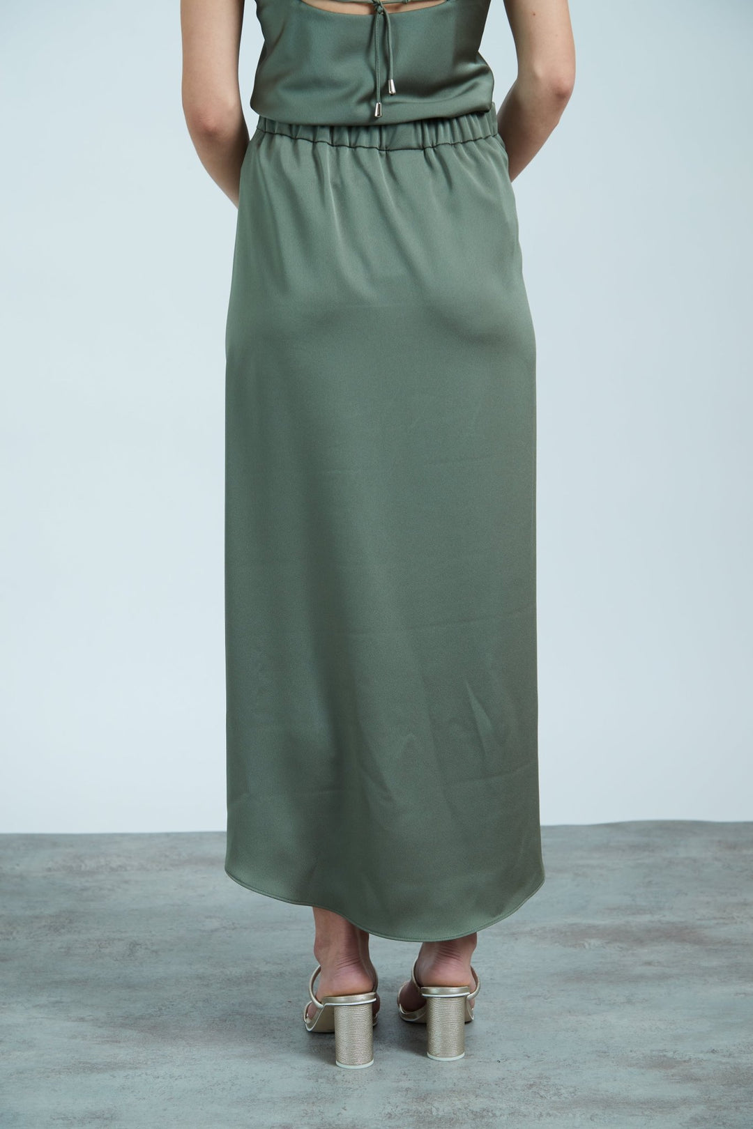 חצאית ויזל בצבע זית - M By Maskit