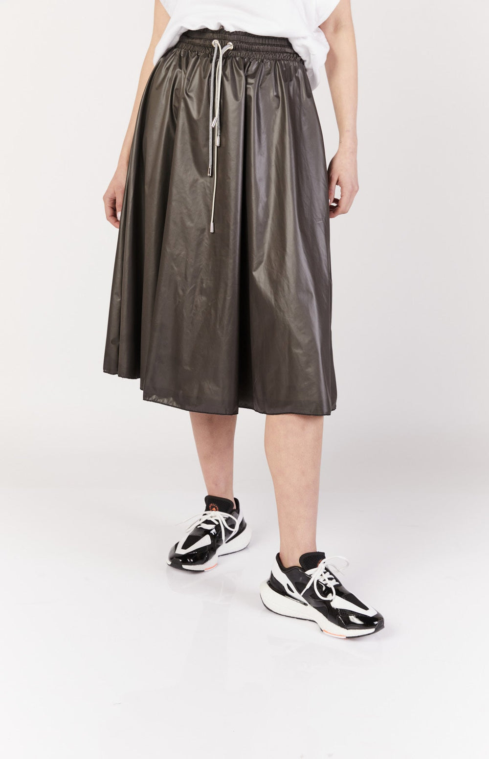 חצאית ווינד בצבע אפור - Razili Studio