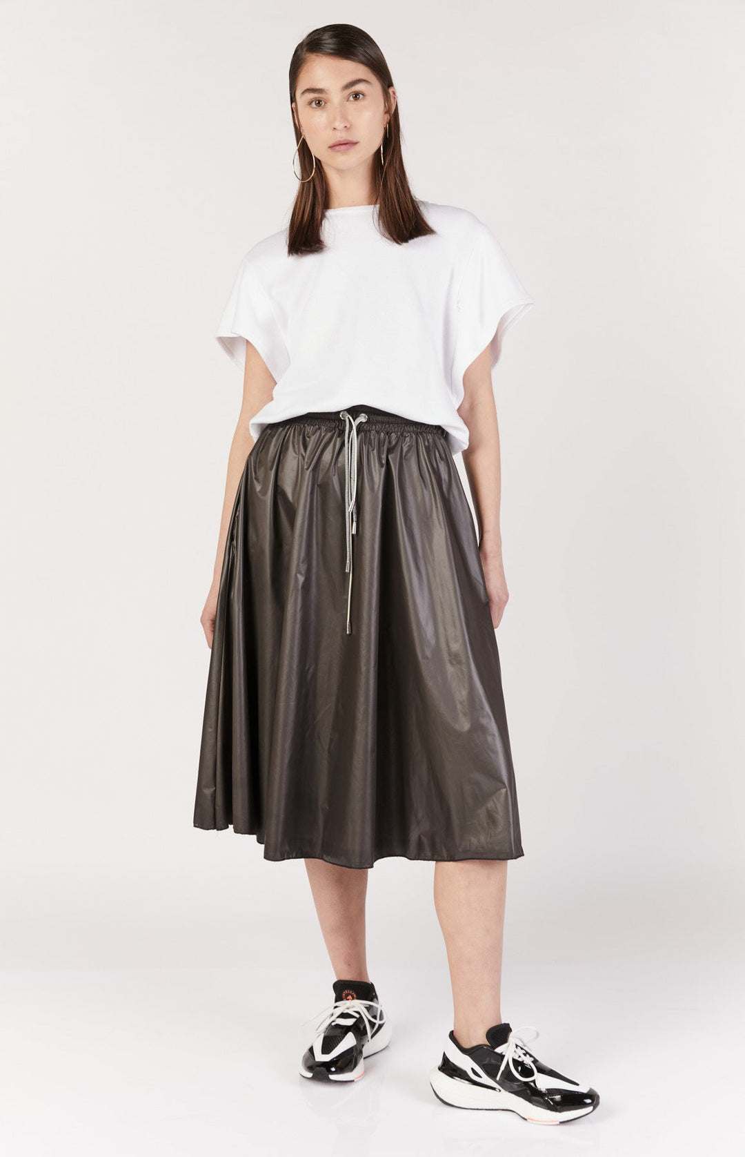 חצאית ווינד בצבע אפור - Razili Studio