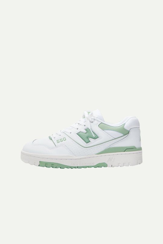 בצבע ירוק מנטה 550 נעלי סניקרס - New Balance