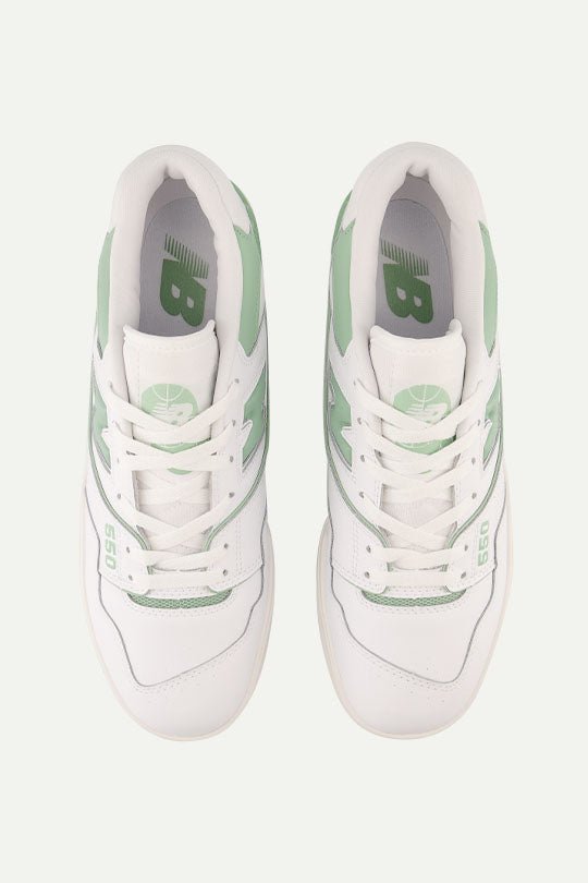 בצבע ירוק מנטה 550 נעלי סניקרס - New Balance