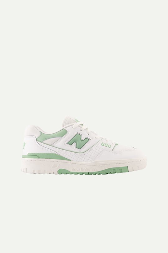 בצבע ירוק מנטה 550 נעלי סניקרס - New Balance