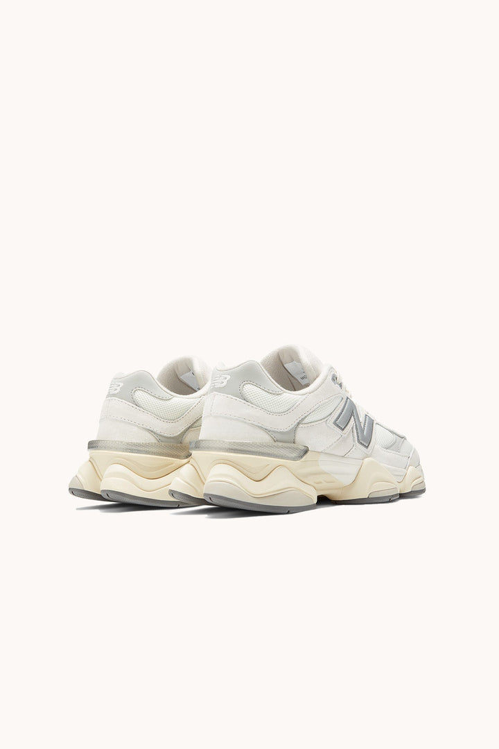 בצבע לבן U9060ECA נעלי - New Balance