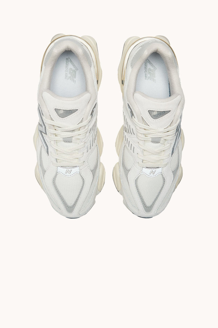 בצבע לבן U9060ECA נעלי - New Balance