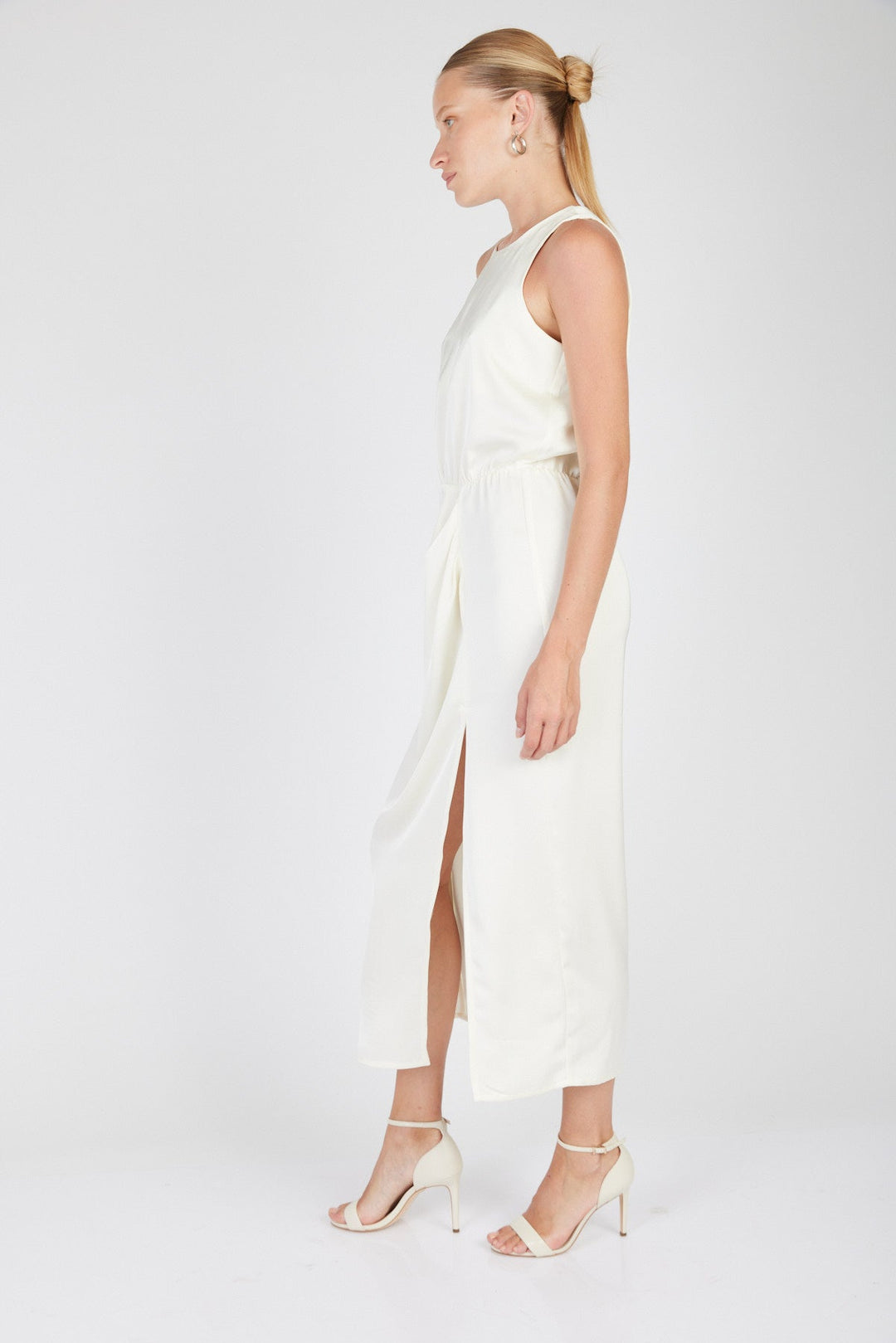 CELIA DRESS RAZILI STUDIO שמנת 009 - Razili Studio