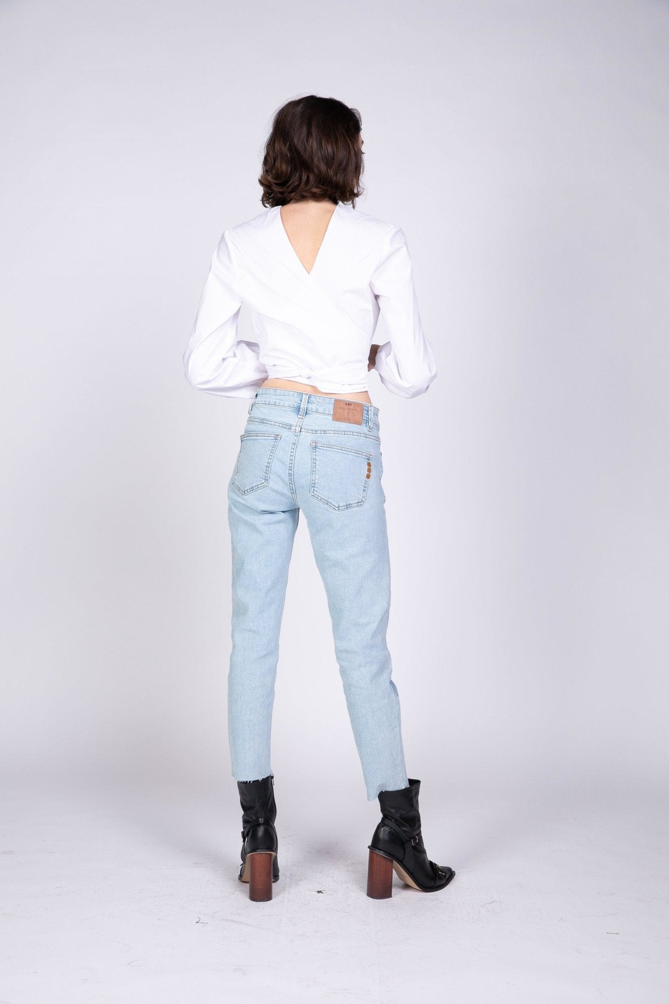 ג'ינס "איסלה" בצבע תכלת - M By Maskit