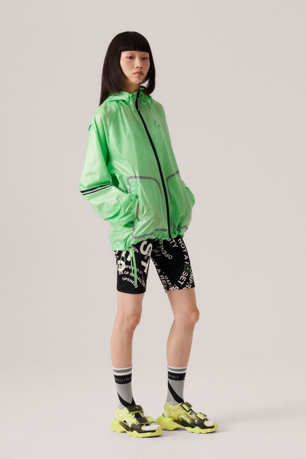 ג'קט רוח Asmc בצבע ירוק - Adidas Stella