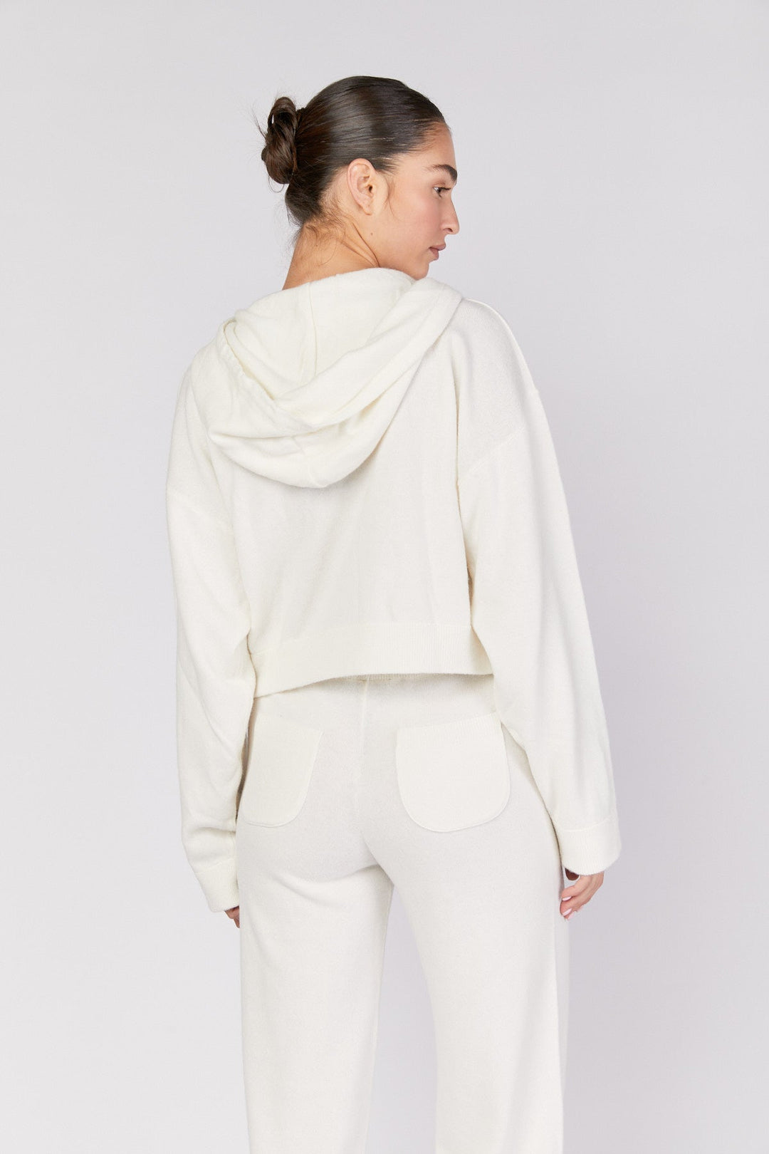 קפוצ'ון Boxy בצבע לבן - Juicy Couture