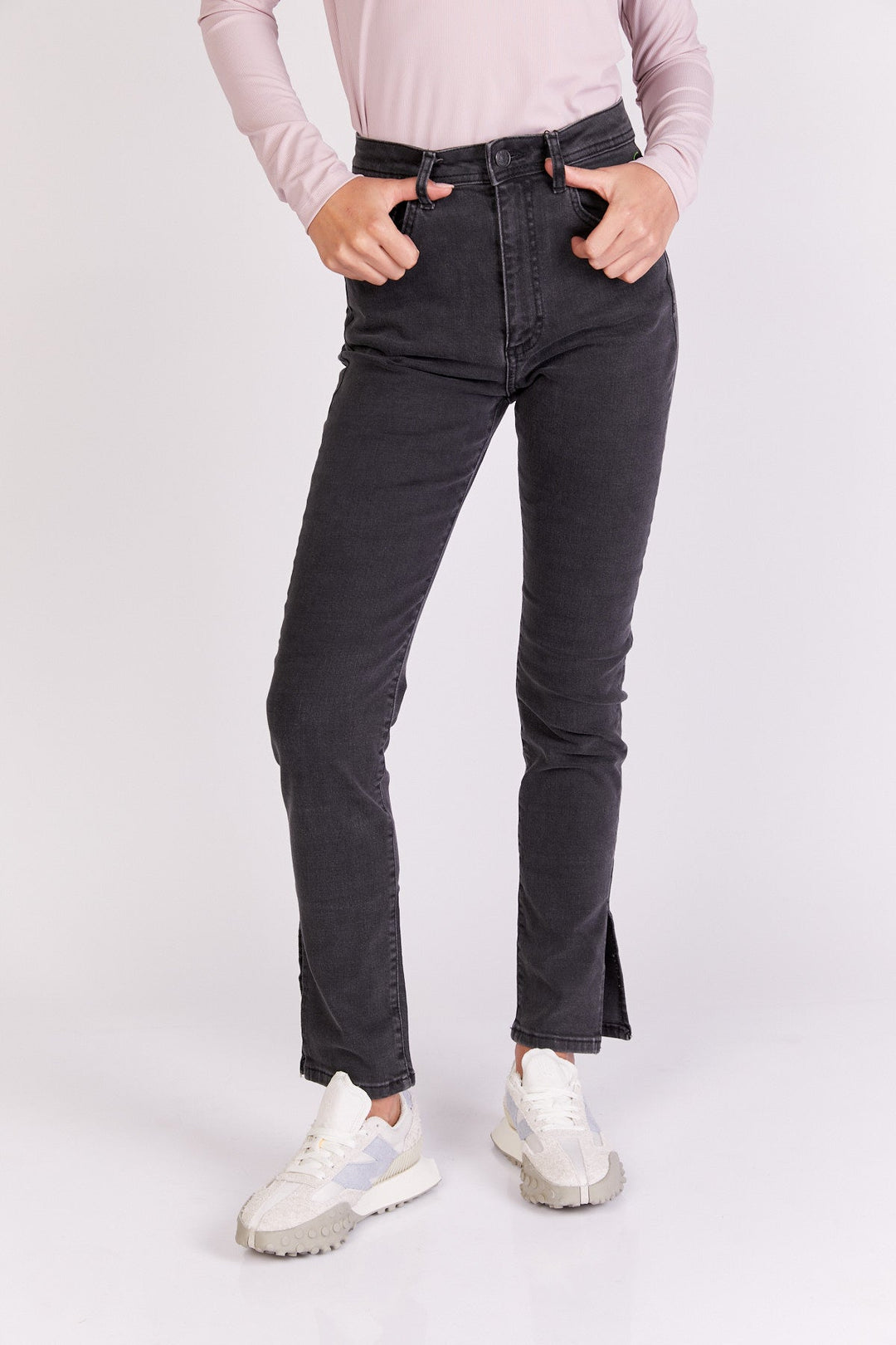 מכנסי ג'ינס גלדלויה בצבע שחור - Razili Studio
