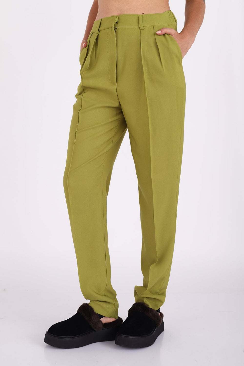 מכנסי גרסון בצבע ירוק - Dana Sidi