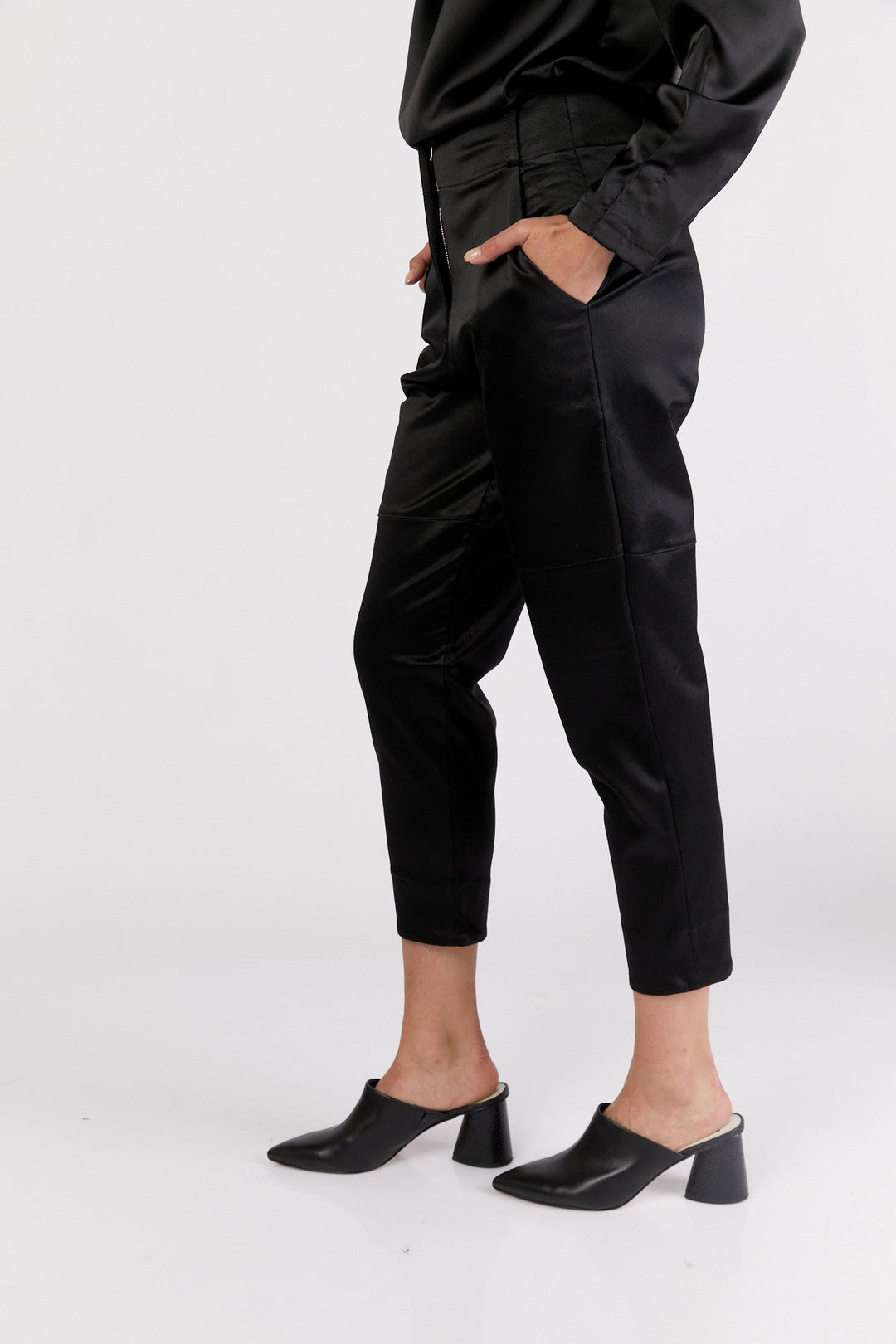 מכנסי מרסר בצבע שחור - Julliett