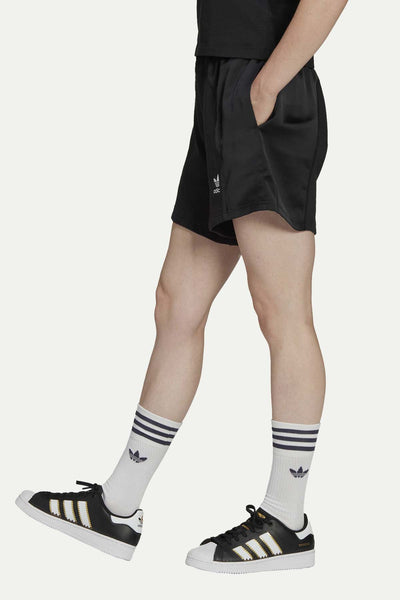 מכנסי וונהי בצבע שחור - Adidas