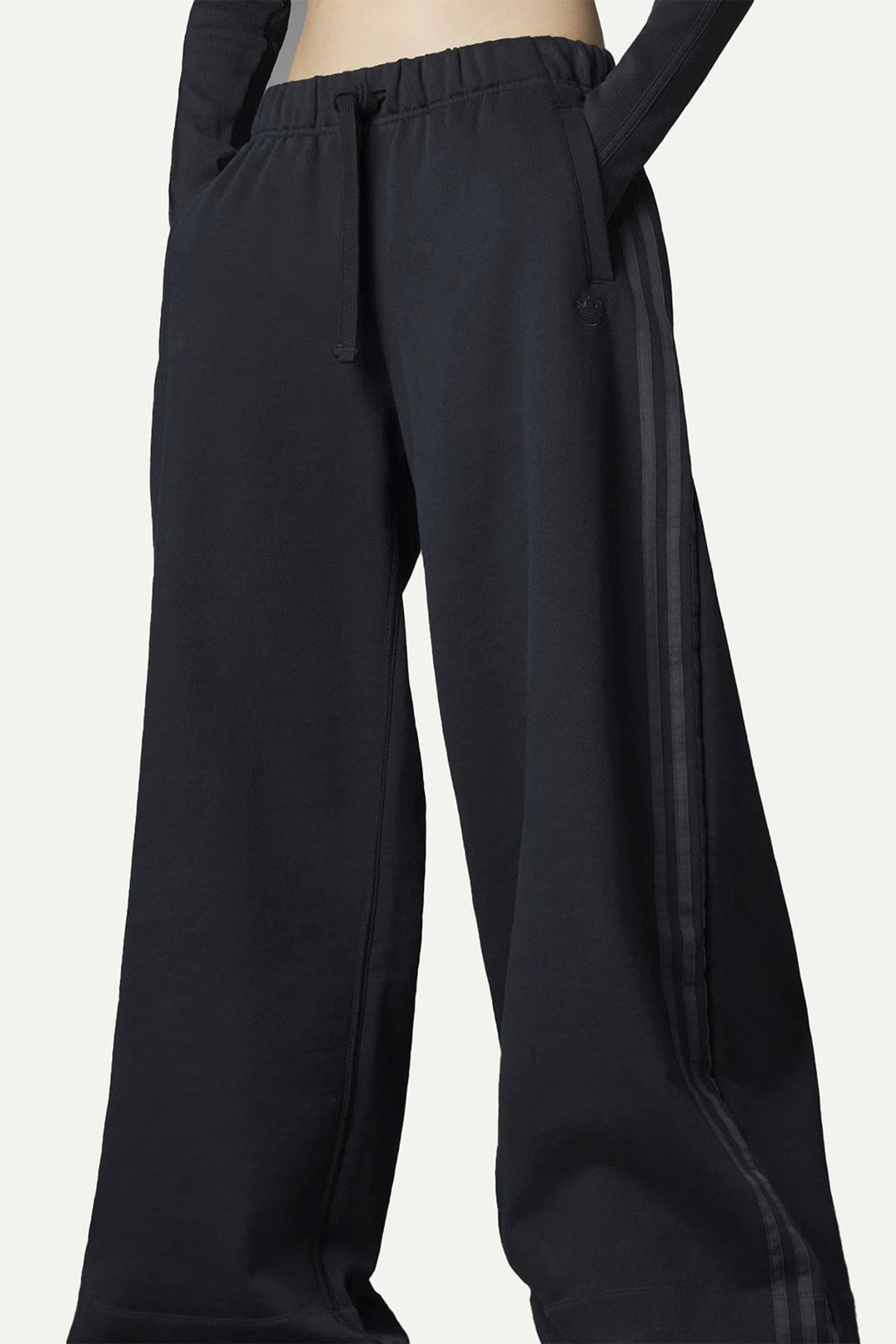 מכנסי Wide Leg בצבע שחור - Adidas