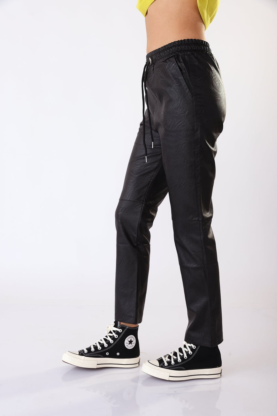 מכנסי זוריך בצבע שחור - Razili Studio