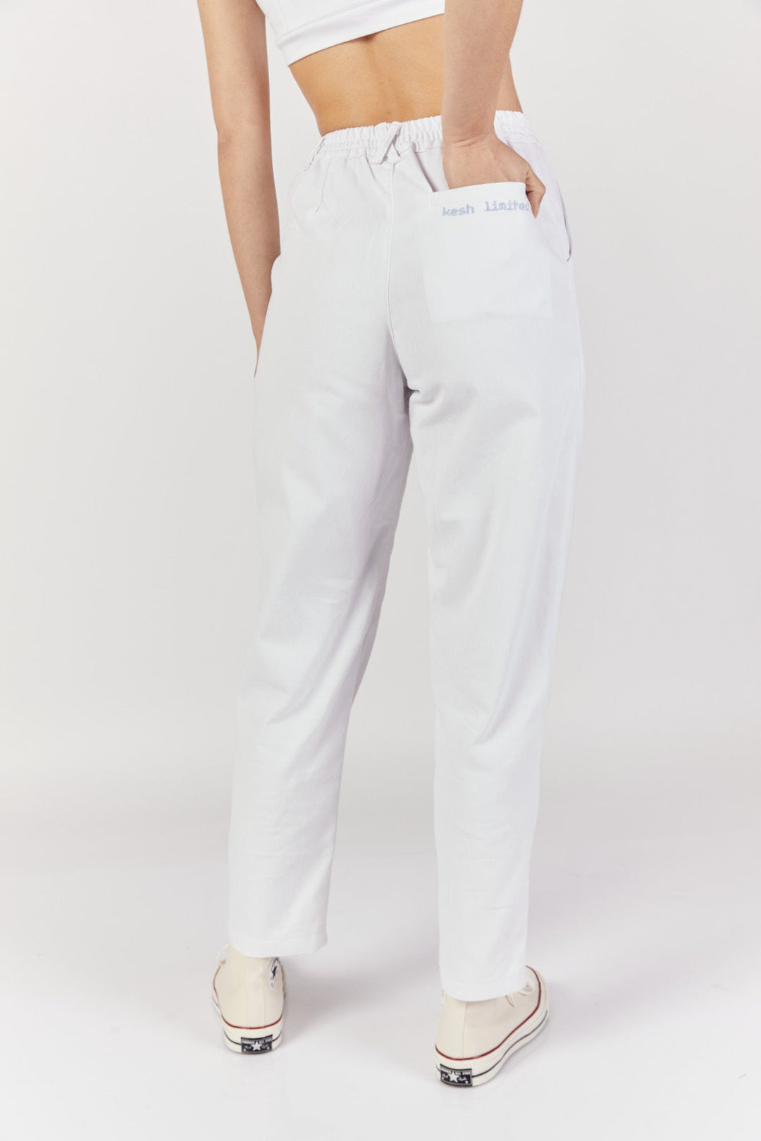 מכנסיים גבוהים פיקסל לוגו בצבע לבן - Kesh Limited
