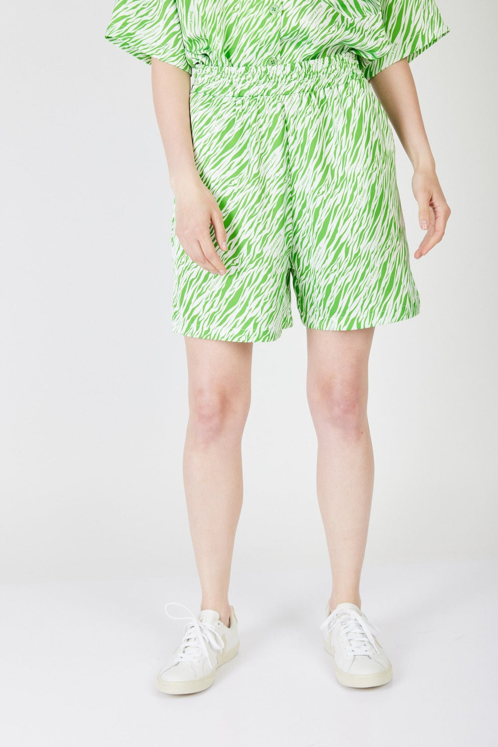 מכנסיים קצרים Boxer בהדפס זברה לבן\ירוק - Juicy Couture