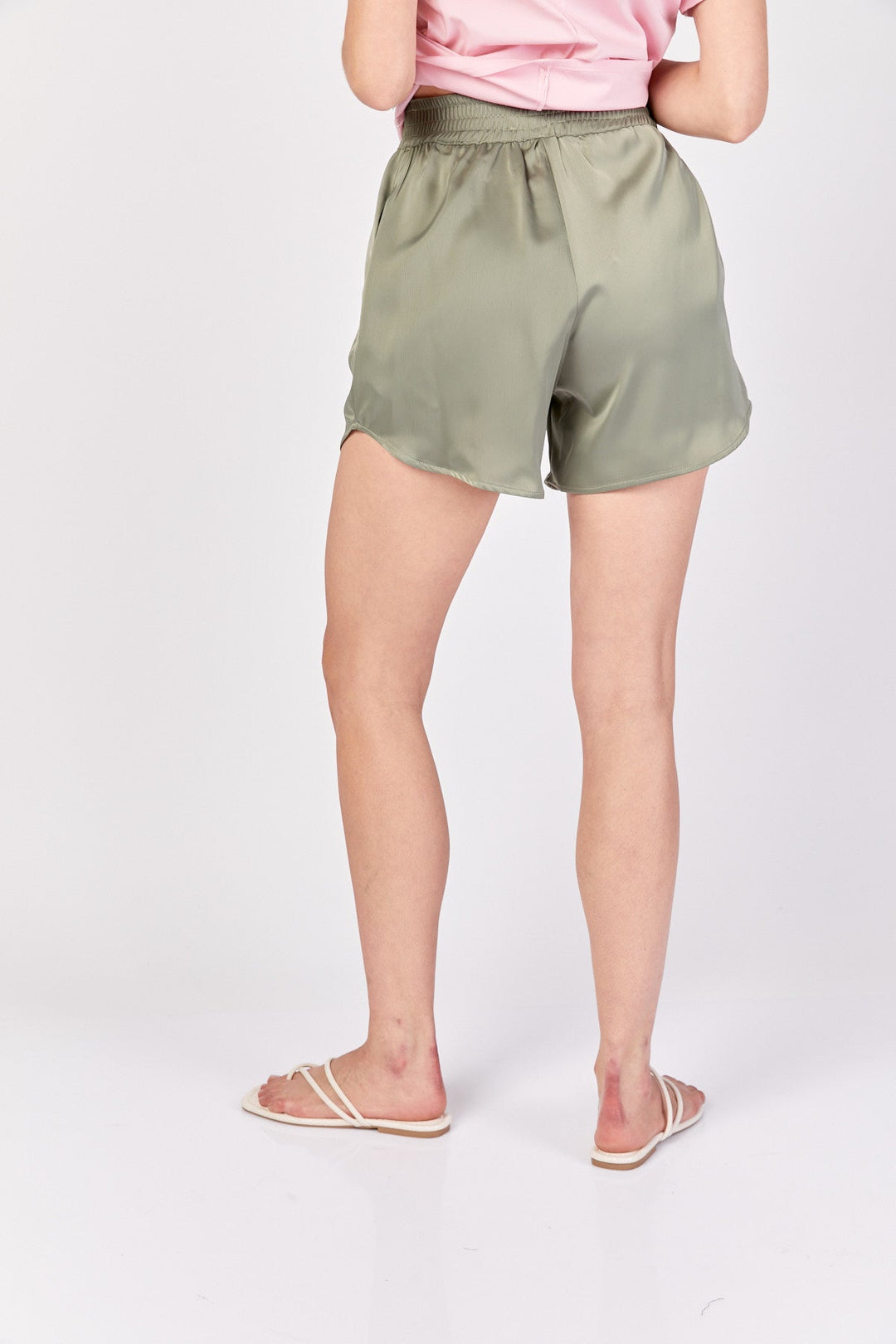 מכנסיים קצרים רייאן בצבע ירוק זית - Ella Levy