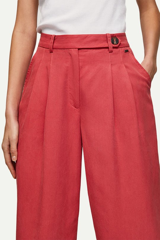 מכנסיים מחוייטים Berila בצבע אדום - Pepe Jeans