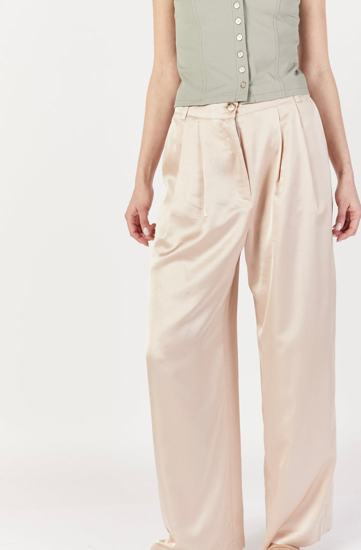 מכנסיים מחוייטים משוחררים בצבע בז׳ - Moi Collection