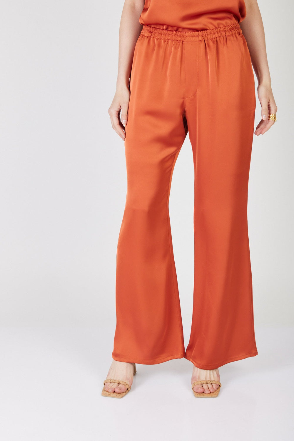 מכנסיים רחבים האנטר בצבע חמרה - Razili X Noritamy