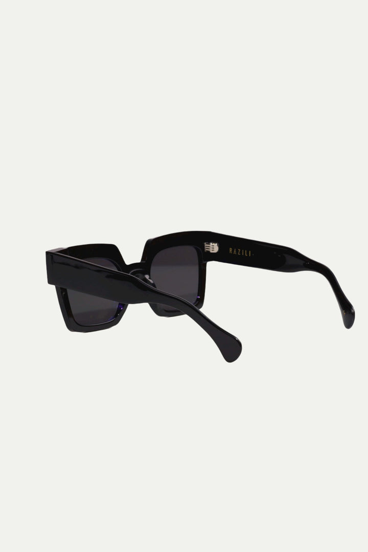 משקפי שמש ריקואו בצבע שחור - Razili Studio