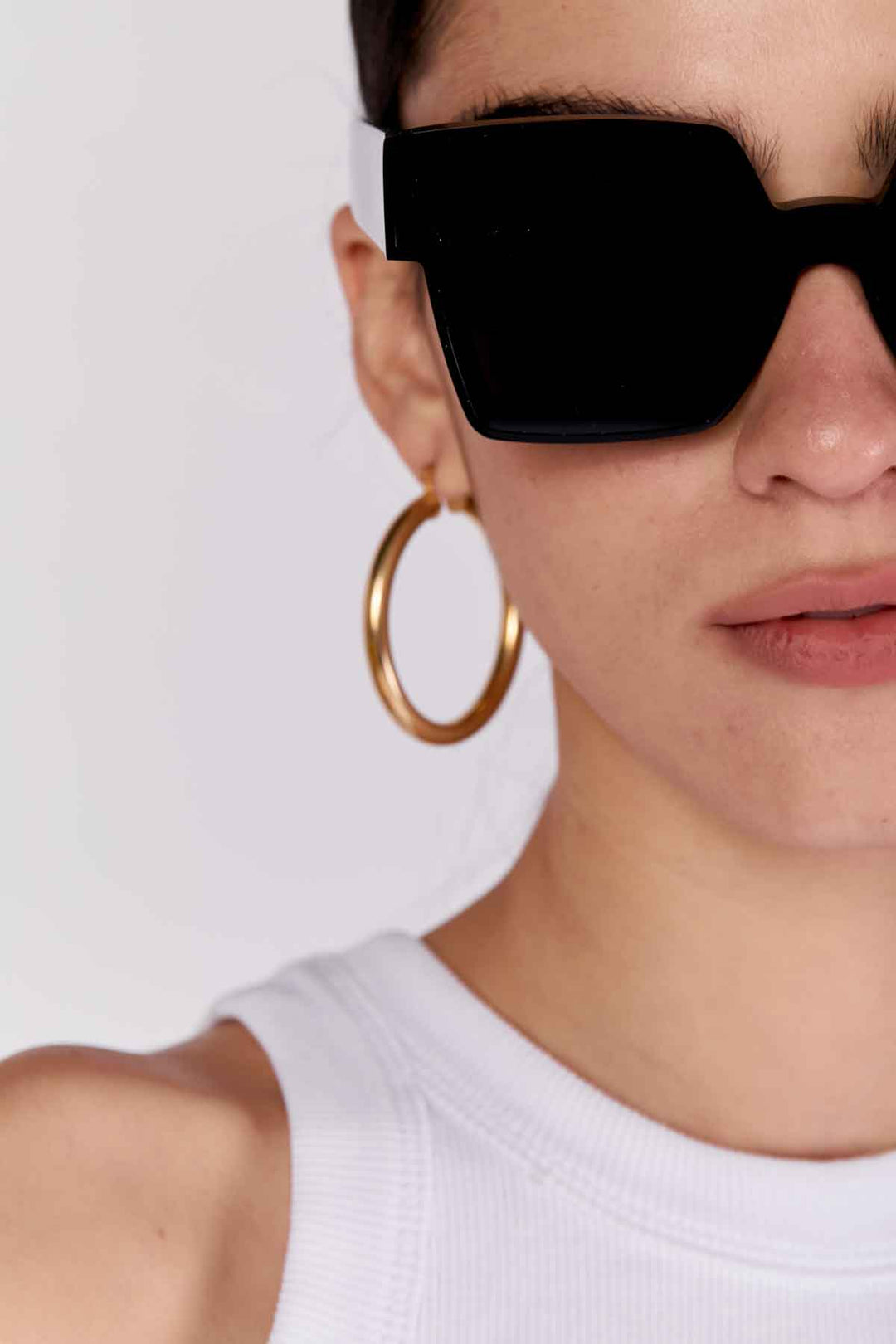 משקפי שמש ריקואו בצבע שחור - Razili Studio