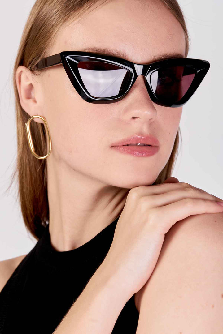 משקפי שמש חתוליות בצבע שחור - Razili Studio
