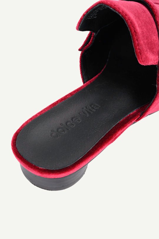 נעלי Base בצבע אדום - Dolce Vita