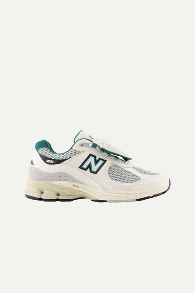 נעלי M2002RVD בצבע ירוק - New Balance