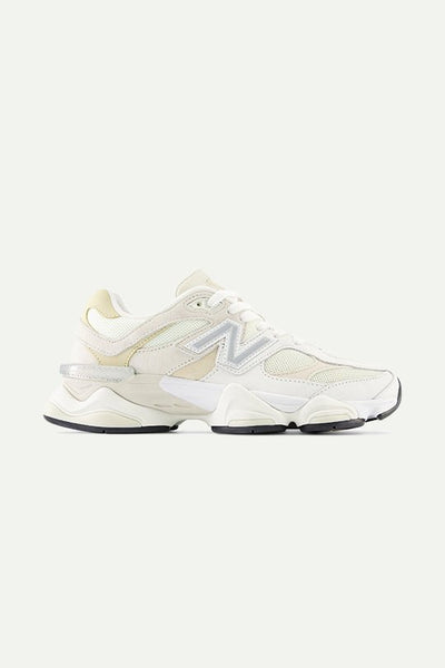 נעלי ספורט U9060TAT בצבע לבן - New Balance