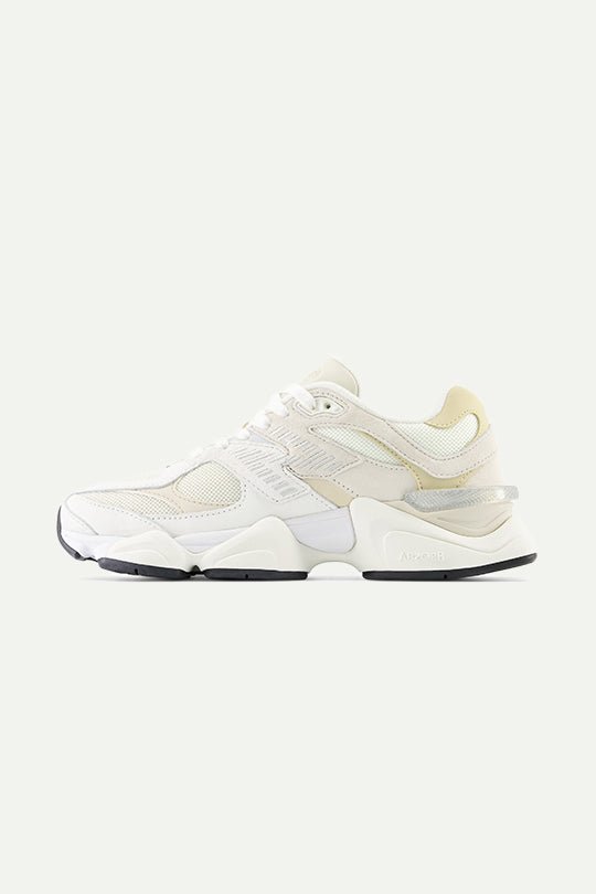 נעלי ספורט U9060TAT בצבע לבן - New Balance