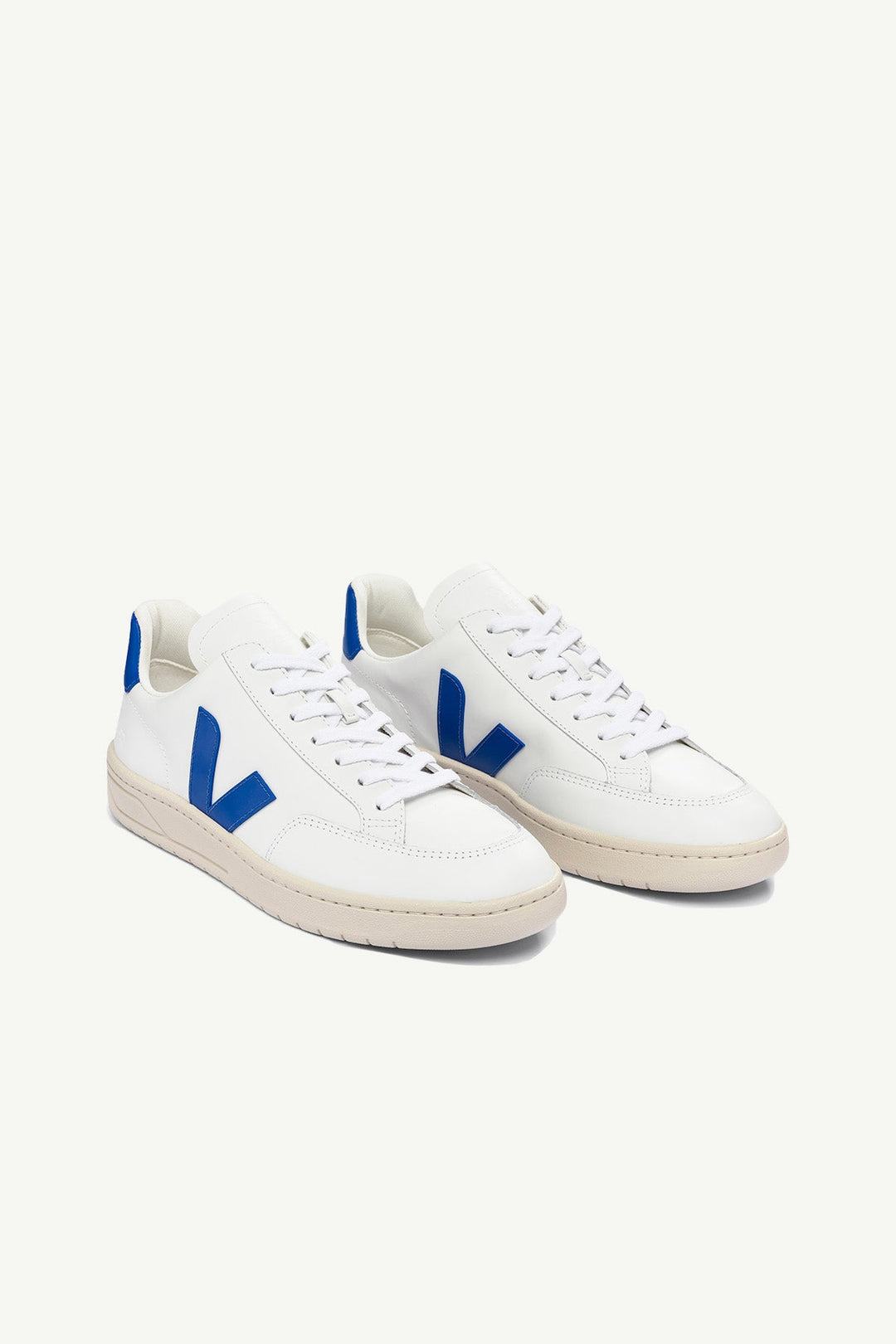 נעלי V-12 בצבע כחול - Veja