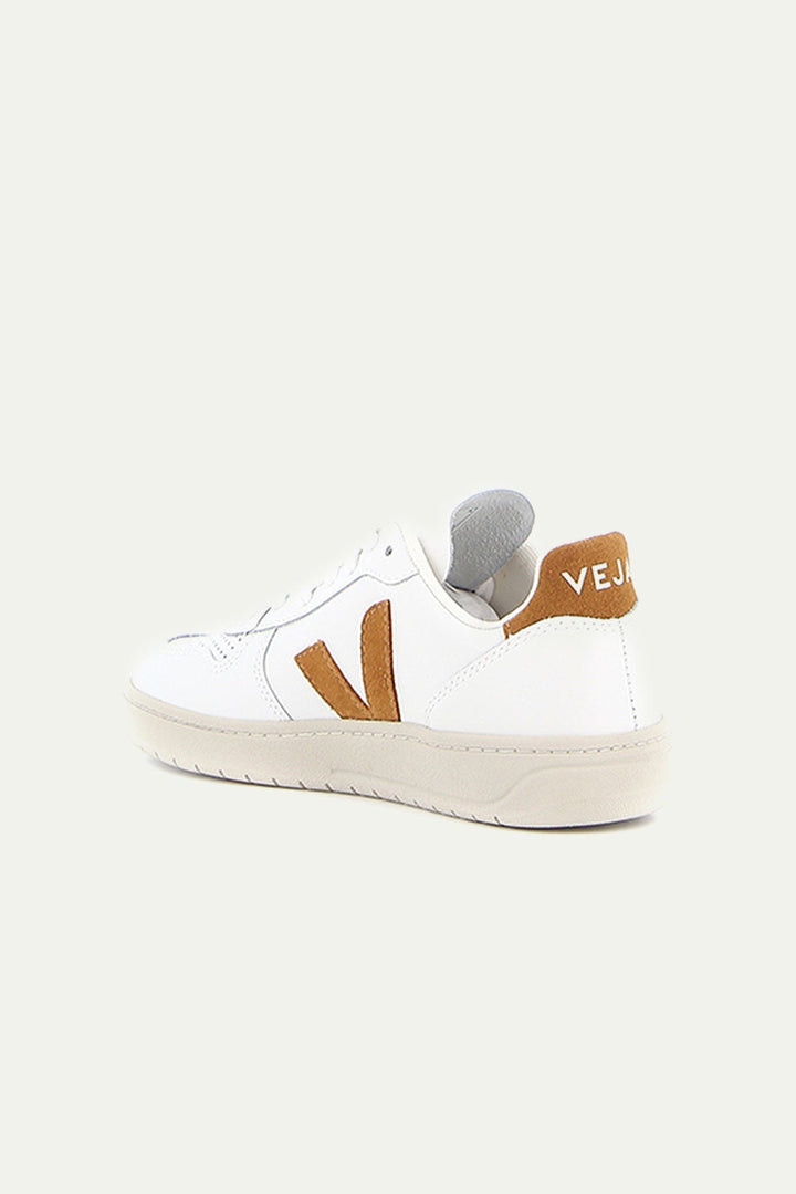 נעלי Veja V-10 בצבע חום - Veja
