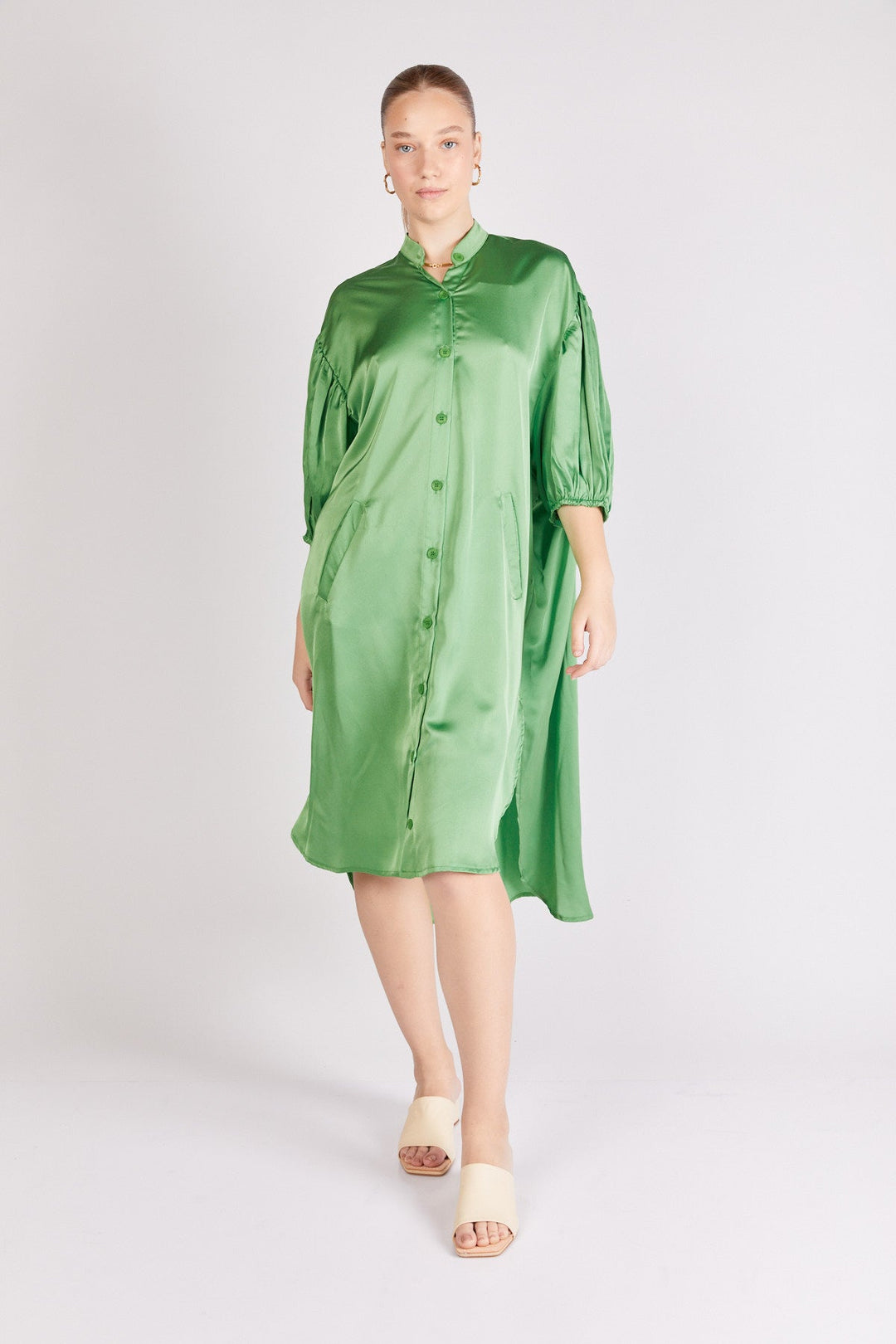 שמלת אוברסייז אנדריאה בצבע ירוק - Dana Sidi