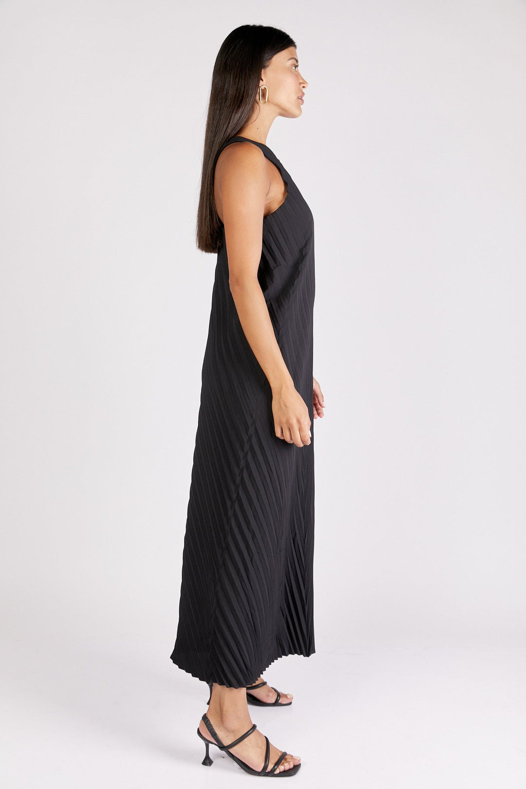 שמלת גופייה אייבי בצבע שחור - Ginlee