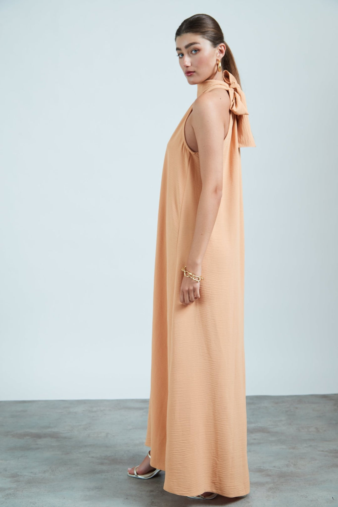 שמלת קאלי בצבע אפרסק - Neta Efrati