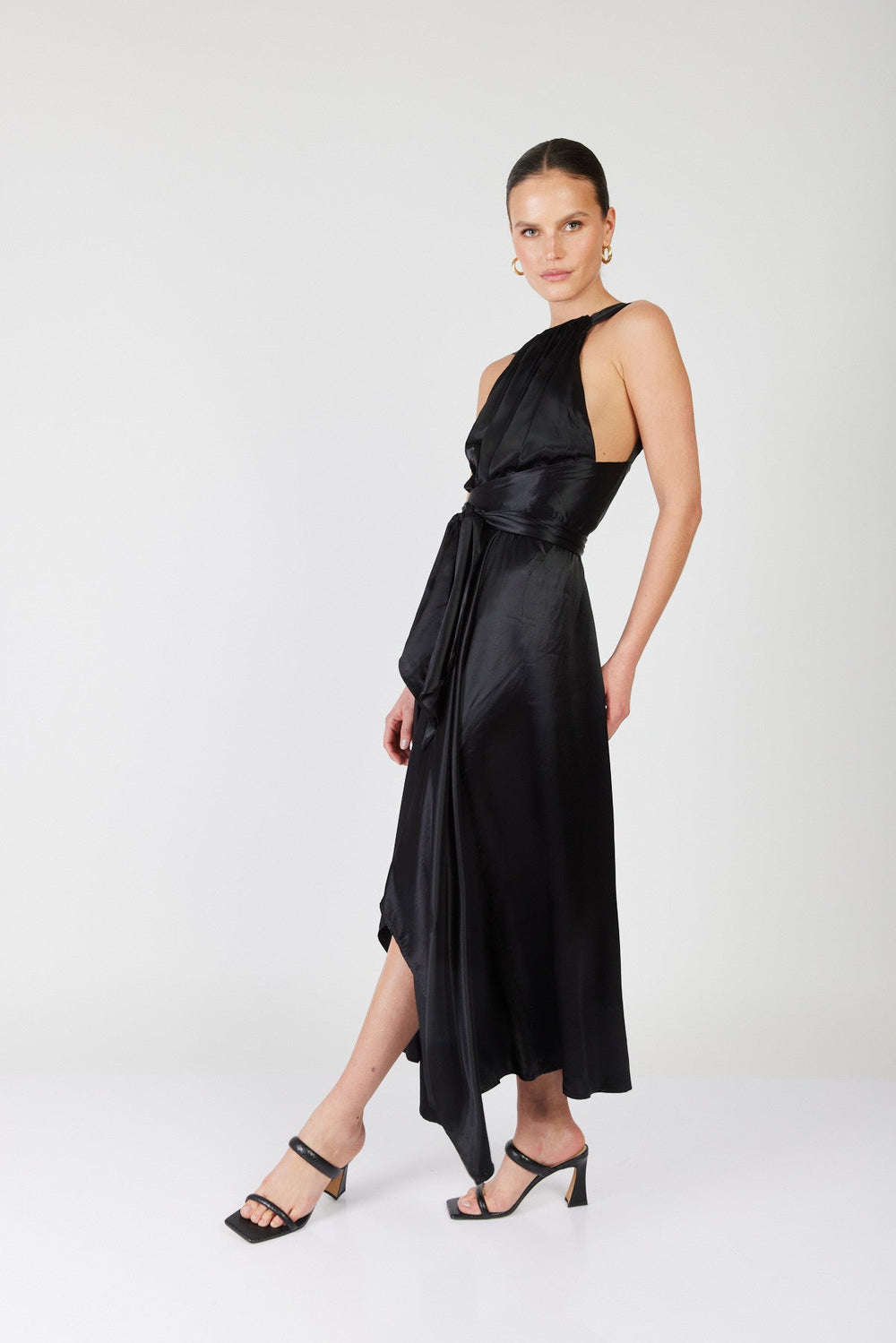 שמלת קולר סאטן Natti בצבע שחור - Sabina Musayev