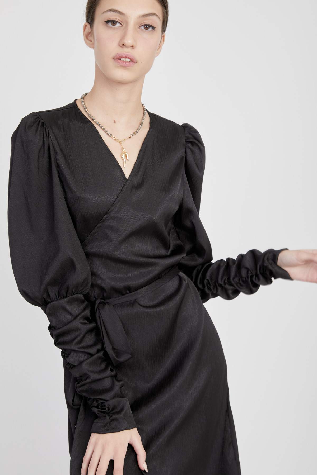 שמלת MIA שחורה - Neta Efrati