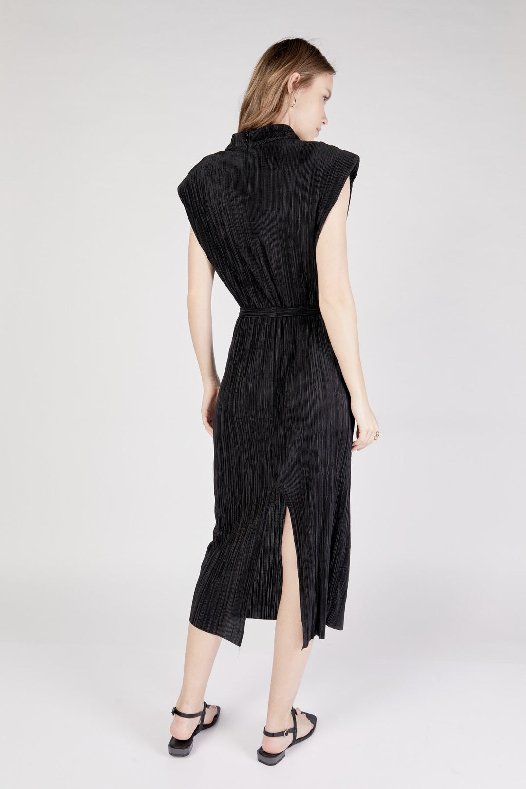 שמלת מידי זואי בצבע שחור - Dana Sidi