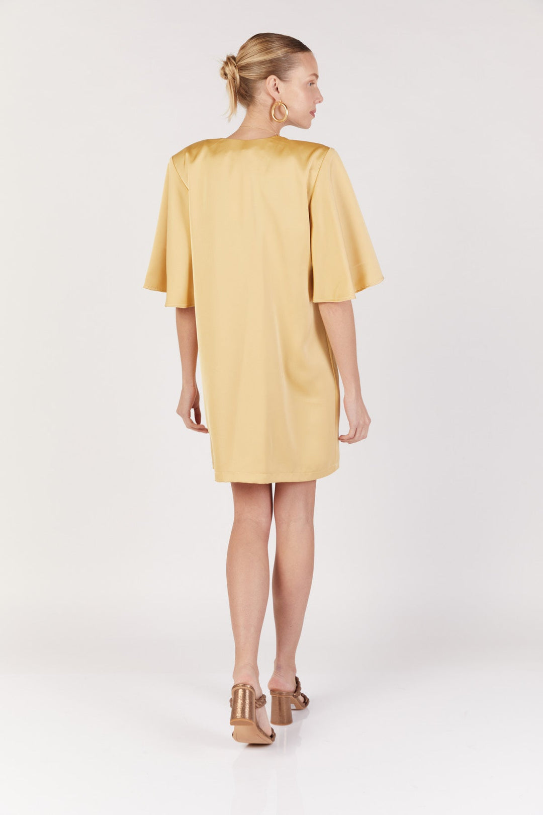 שמלת מיני שרי בצבע צהוב - Dana Sidi