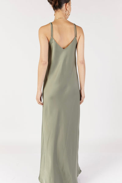 שמלת מקסי סאטן בצבע ירוק זית - Moi Collection