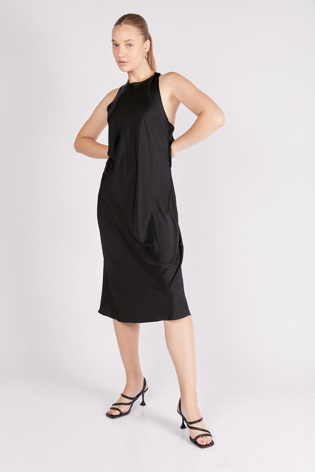 שמלת שולי בצבע שחור - M By Maskit