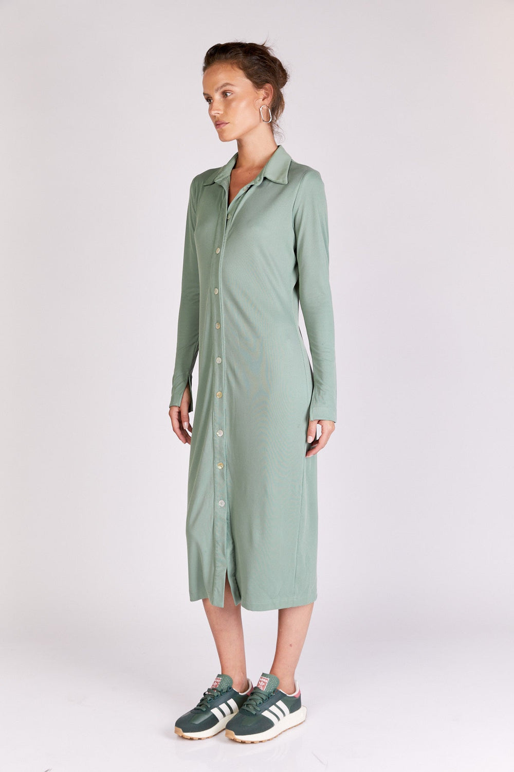 שמלת ויילויט בצבע ירוק - Moi Collection