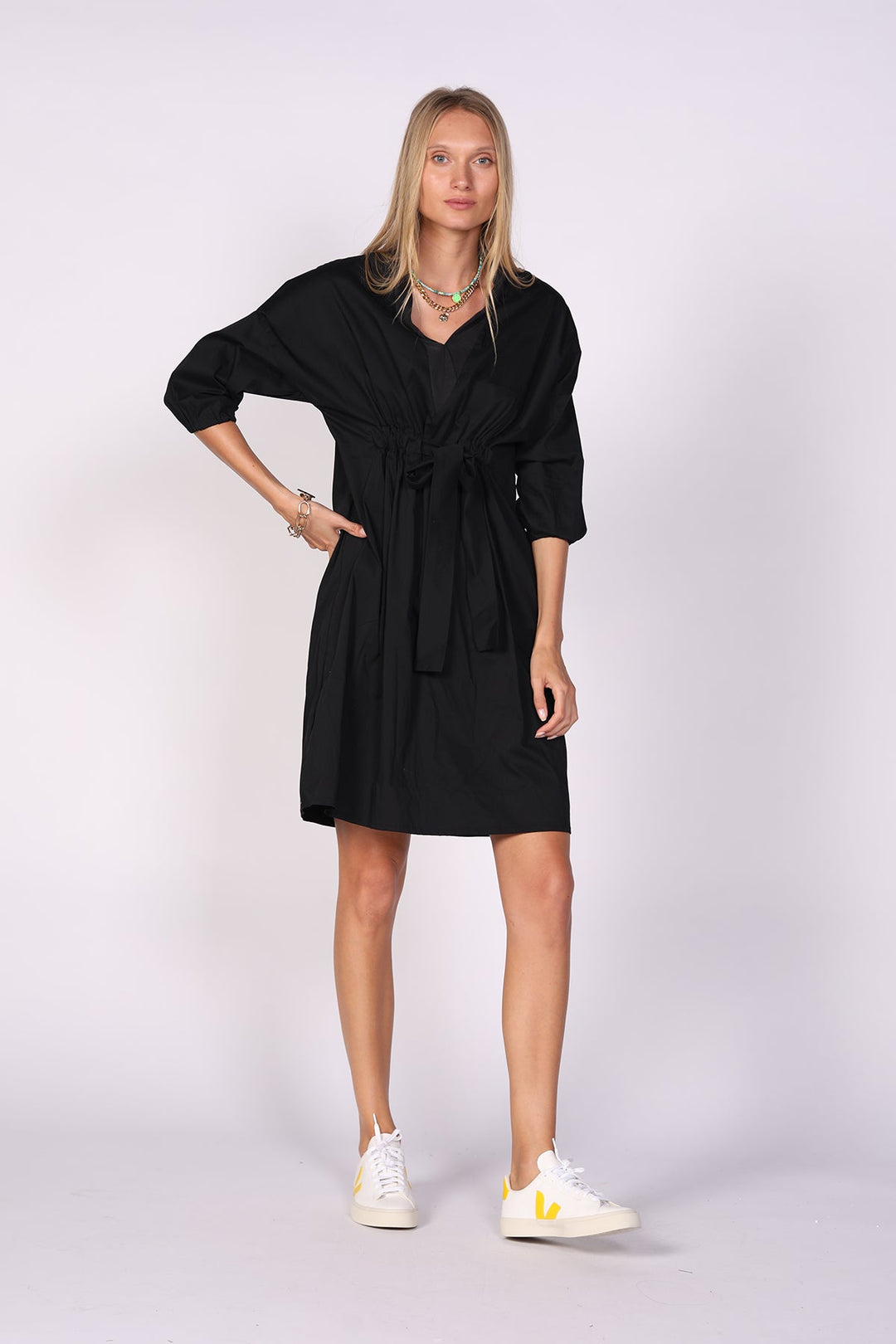 שמלת חורף אורגמי בצבע שחור - Ayelet Weinman